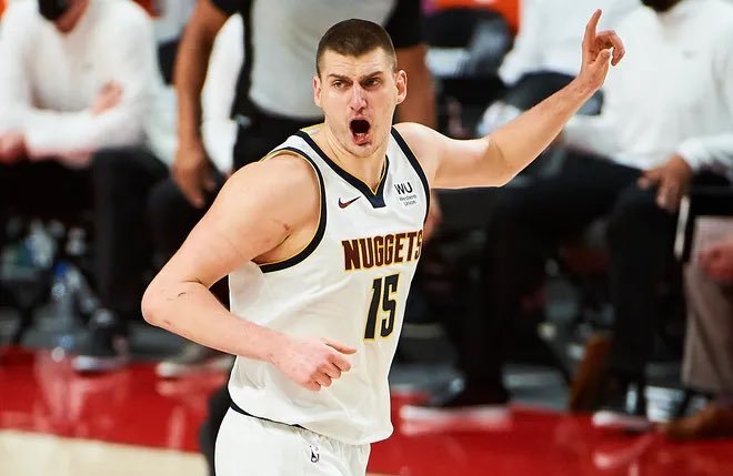  约基奇蝉联常规赛MVP创中锋历史纪录  