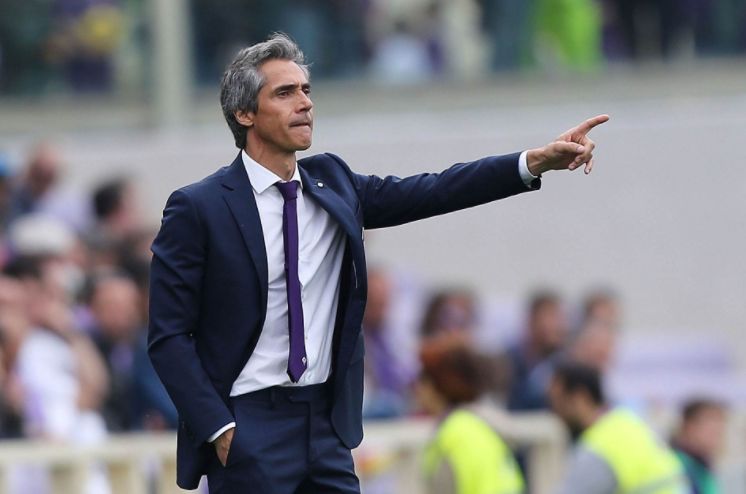  法兰克福主帅赛后炮轰判罚不公  