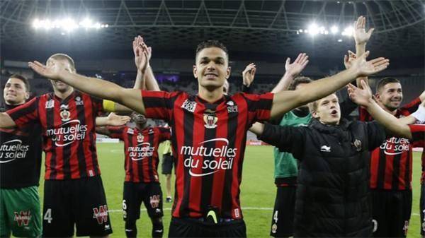 4, 尼斯客场绝杀布雷斯特升至第三位  