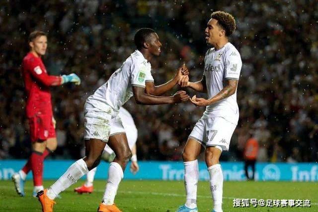  尼斯主帅战术革新，连续五场零封对手  