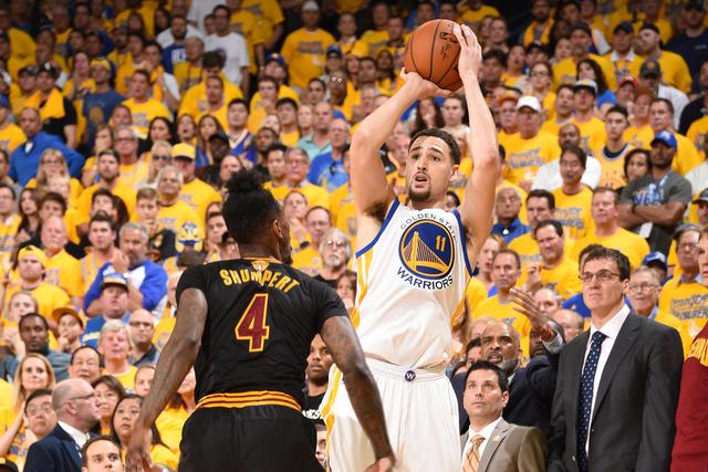  克莱赛季最高37分，勇士主场击退灰熊反扑  